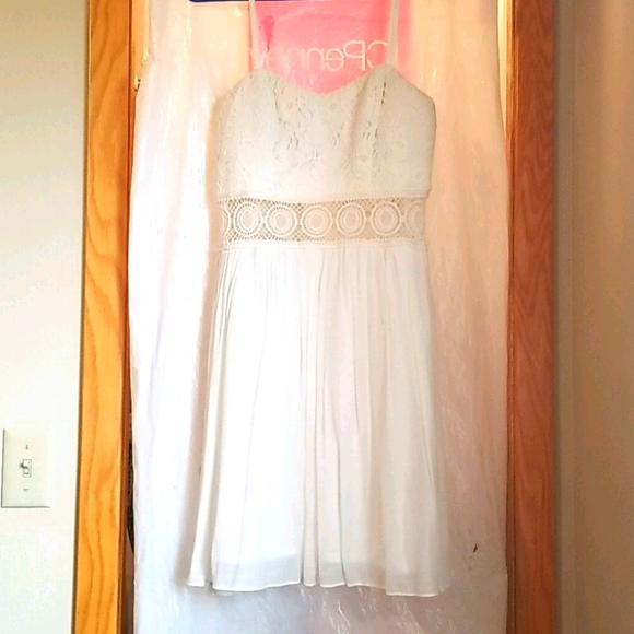 BCX White Lace Mini Dress - Picture 1 of 6